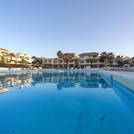 Puskas Apartman Costa de Antigua